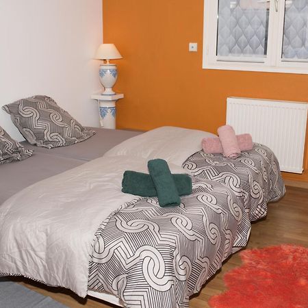 Appartement Au Rez-De-Chaussee Nichee En Plein Centre D'Arras Exterior foto